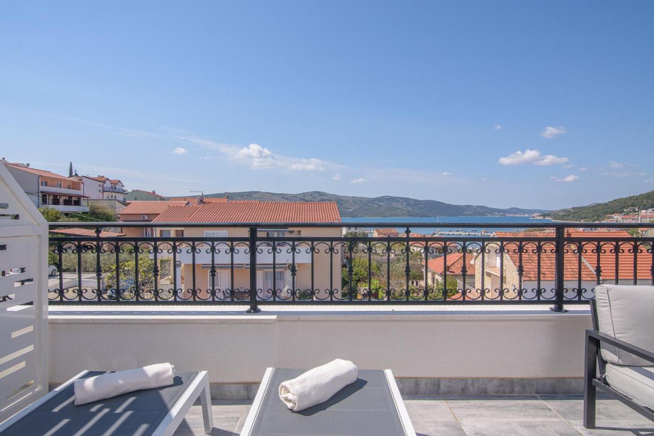 Barbara & Zoran With Heated Swimming Pool * Seget Vranjica